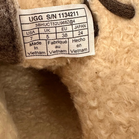 UGG Refelt Neumel Chukka Sz 7 - Picture 7 of 7